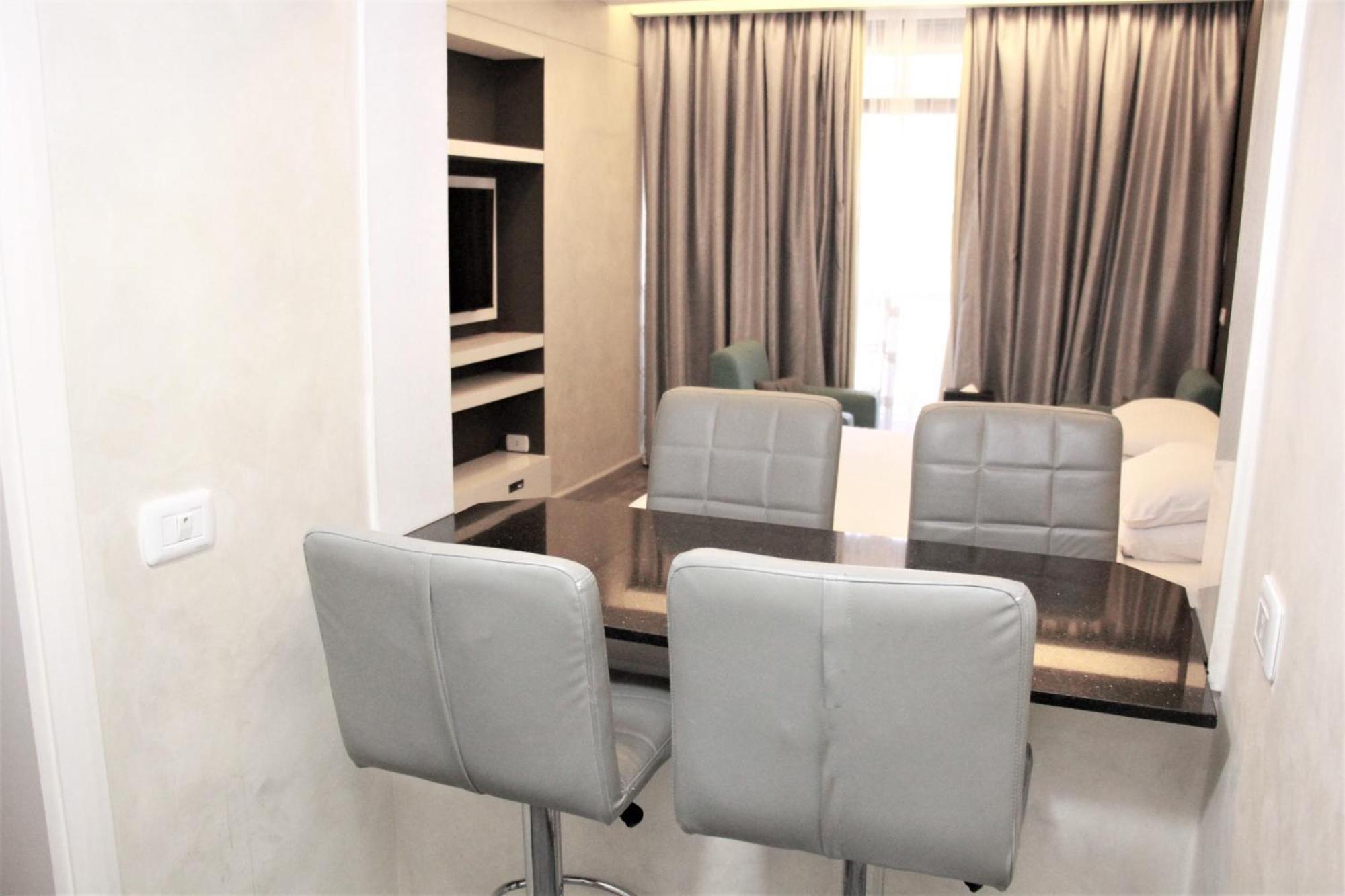 Beverly Hotel ביירות מראה חיצוני תמונה